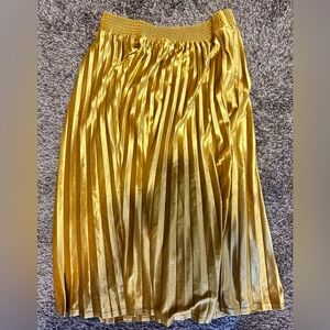 Gorgeous golden yellow pleated midi skirt